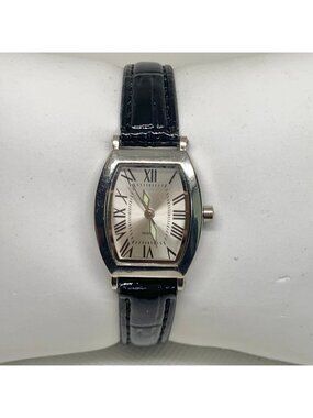 SKC vintage classic women’s watch 22mm silver tone Roman quartz black running
